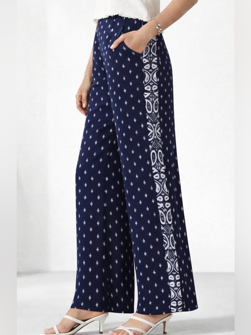 Cabi Navy Palazzo Pants Wide Leg Paisley Bandana Side Panel Pockets Size 8